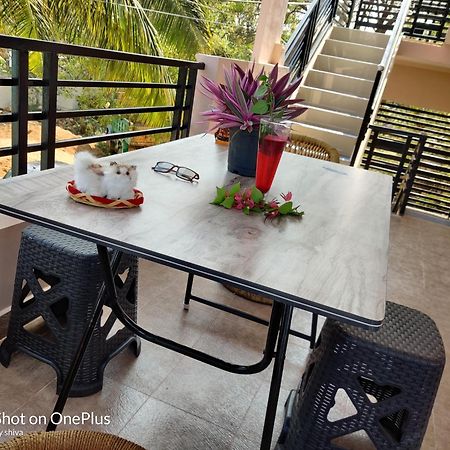 Lee Homestay Хампи Экстерьер фото