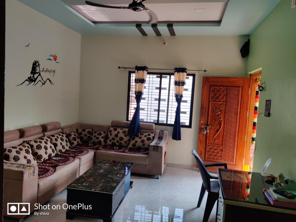 Lee Homestay Хампи Экстерьер фото